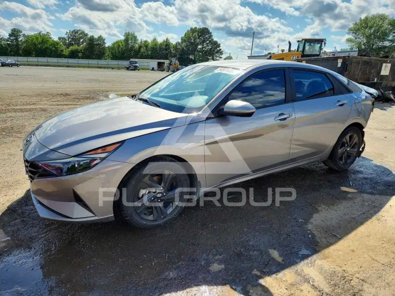 2023 Hyundai Elantra фото