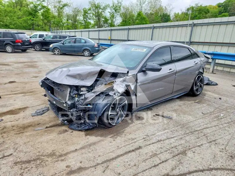 2023 Hyundai Elantra фото