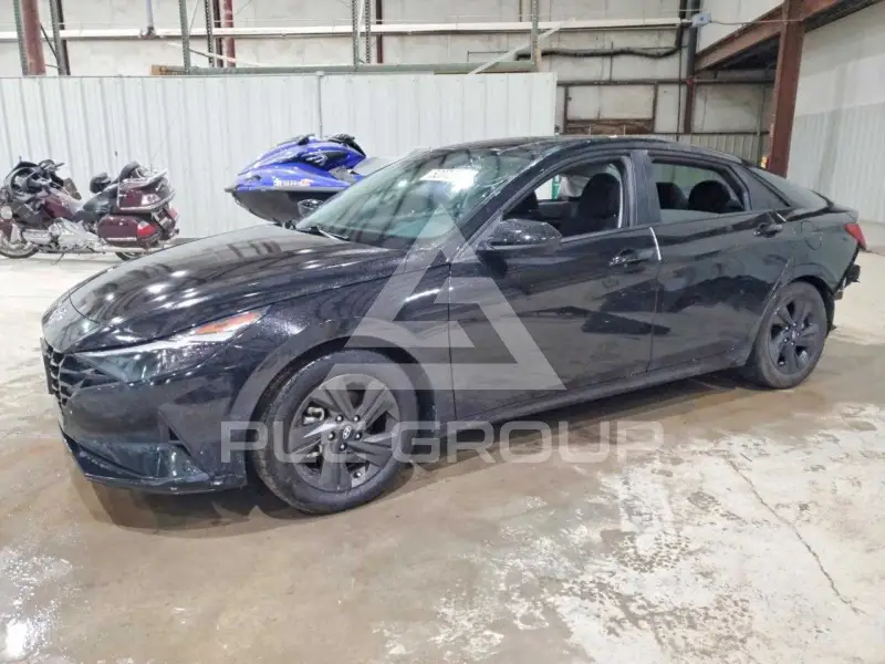 2023 Hyundai Elantra photo