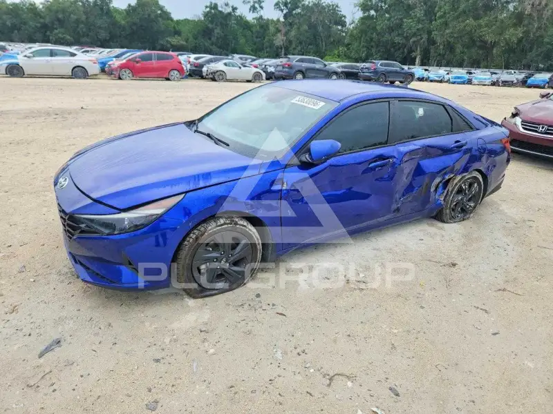 2023 Hyundai Elantra photo
