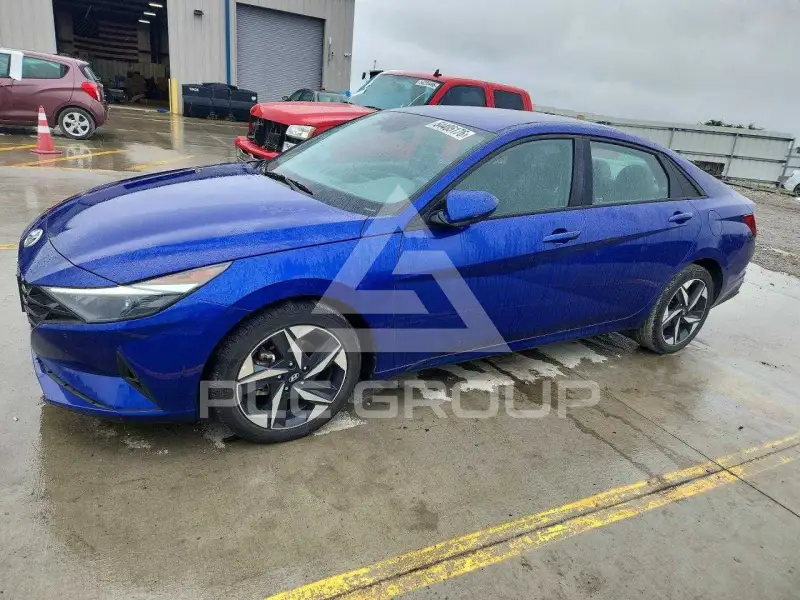 2023 Hyundai Elantra photo