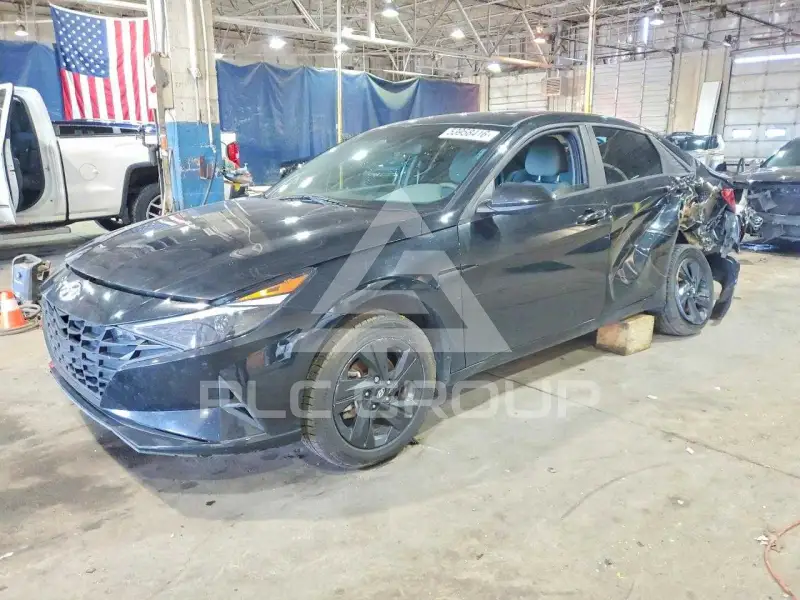 2023 Hyundai Elantra photo
