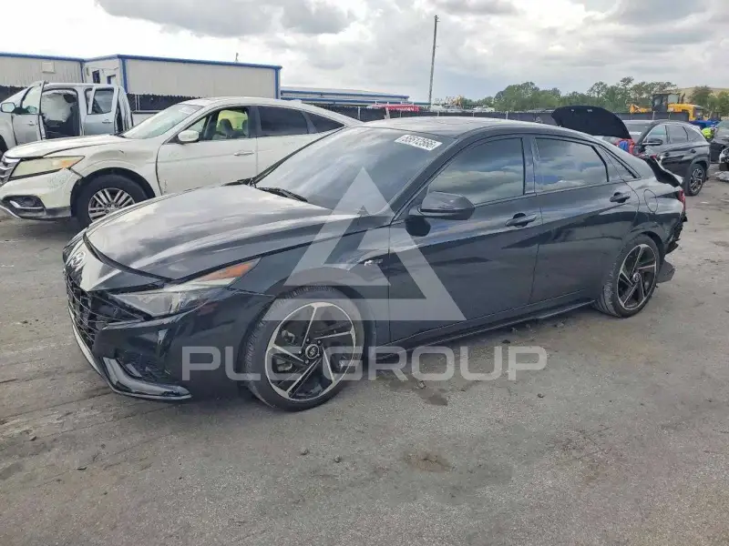 2023 Hyundai Elantra фото