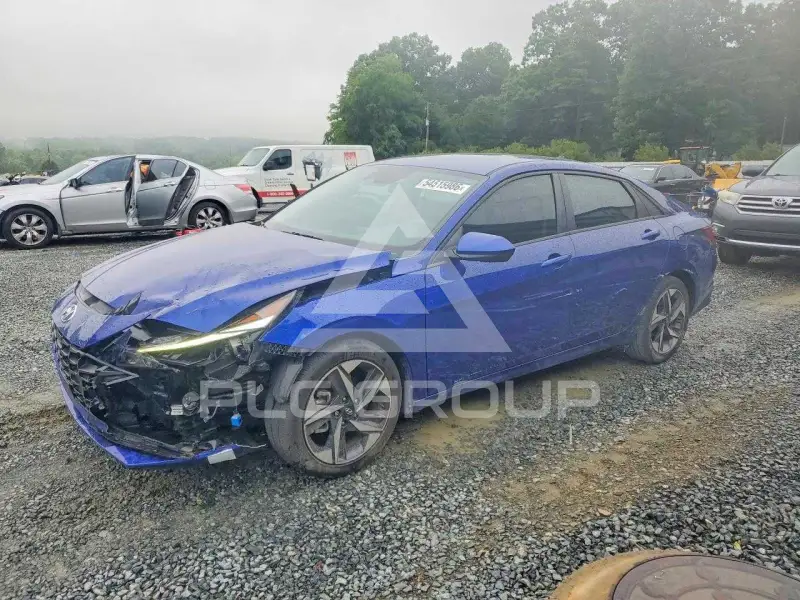 2023 Hyundai Elantra photo