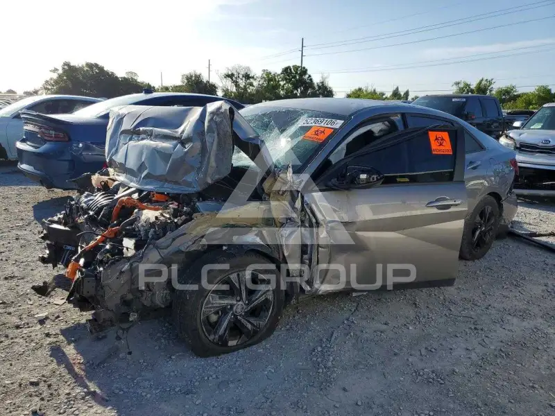 2023 Hyundai Elantra фото