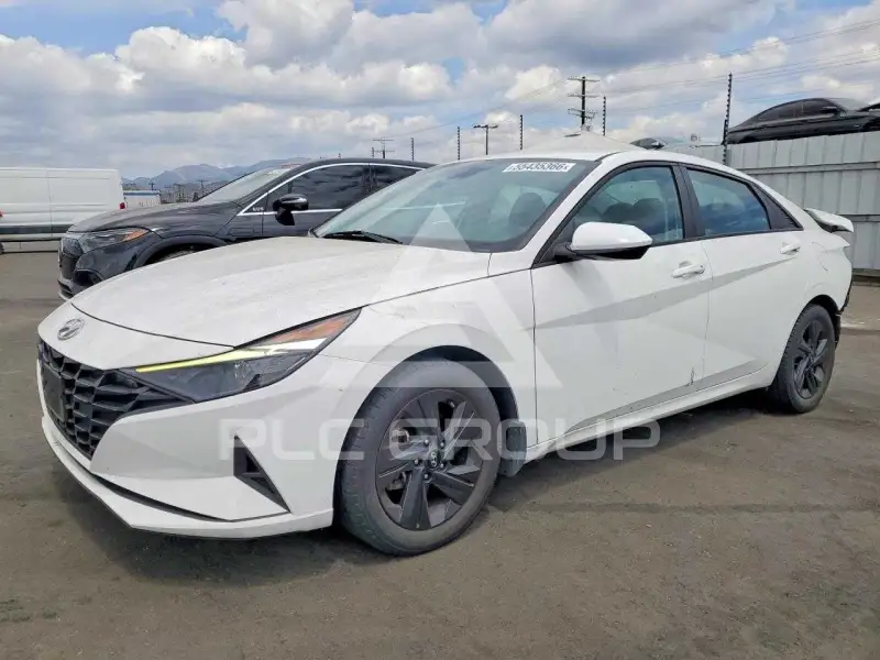 2023 Hyundai Elantra фото
