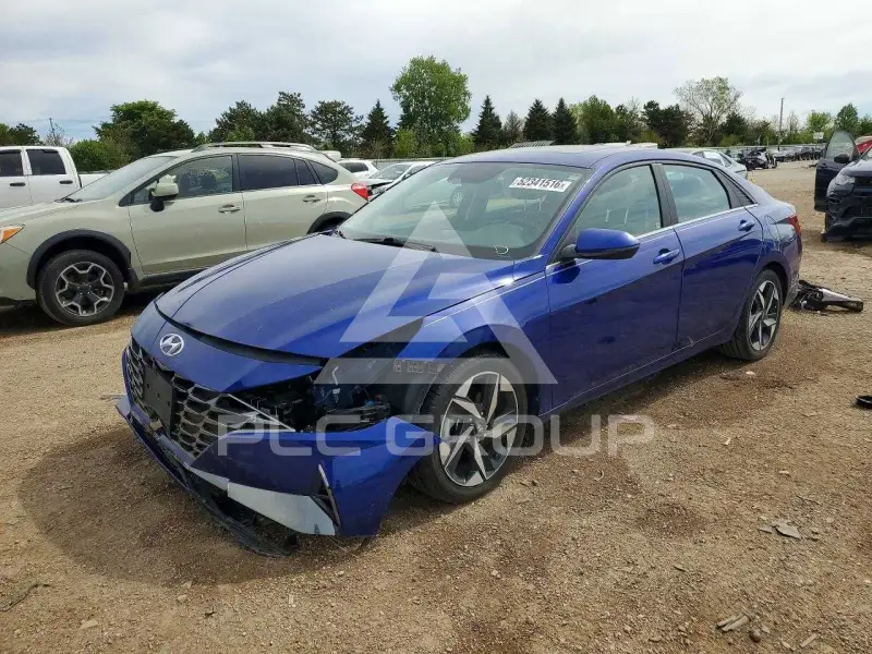 2023 Hyundai Elantra photo