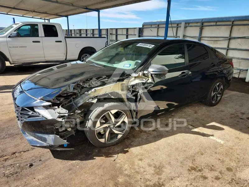 2023 Hyundai Elantra фото