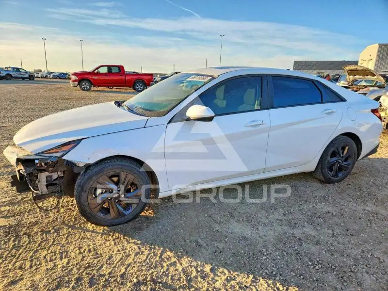 2023 Hyundai Elantra фото