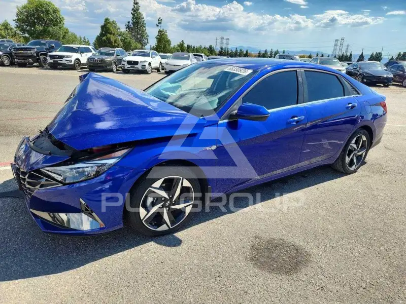 2023 Hyundai Elantra фото