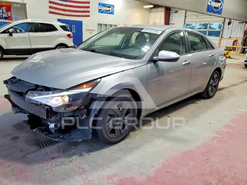 2023 Hyundai Elantra photo