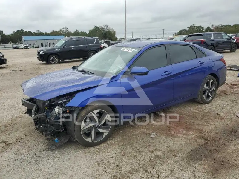 2023 Hyundai Elantra фото
