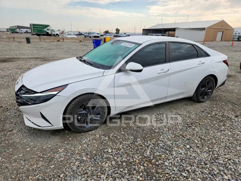 2023 Hyundai Elantra photo
