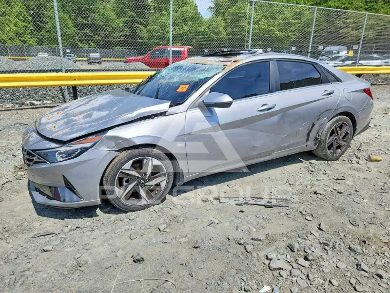 2023 Hyundai Elantra фото