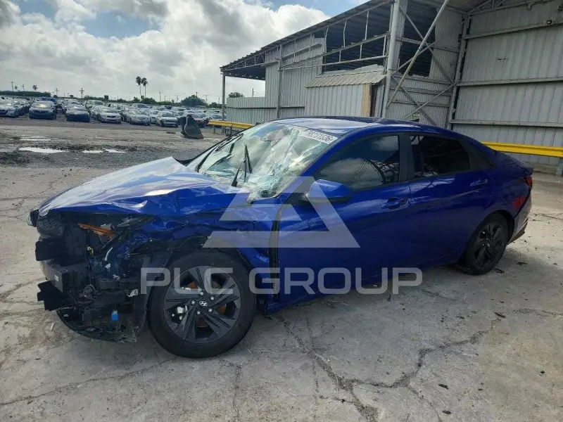 2023 Hyundai Elantra photo