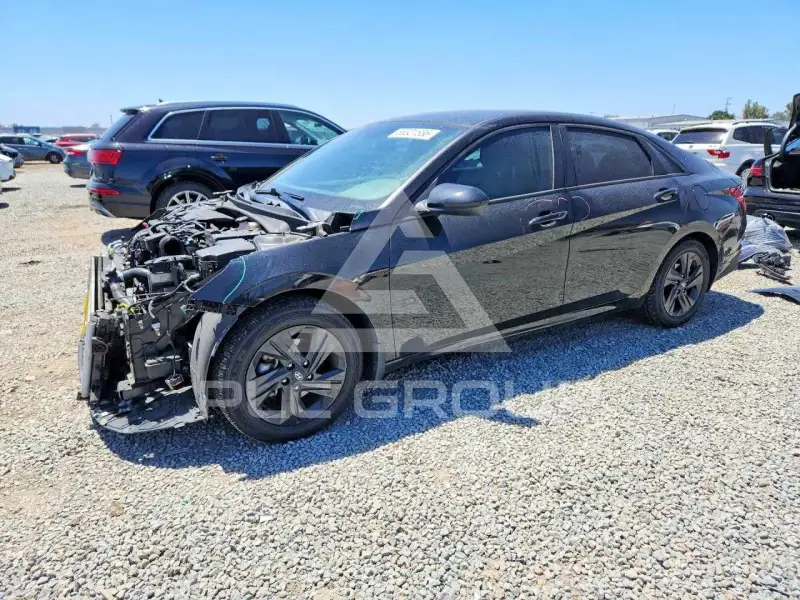 2023 Hyundai Elantra фото