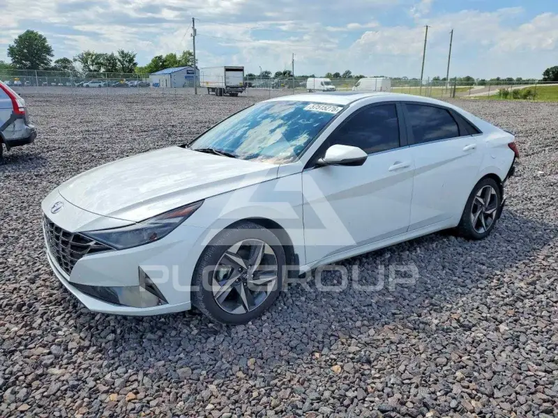 2023 Hyundai Elantra фото