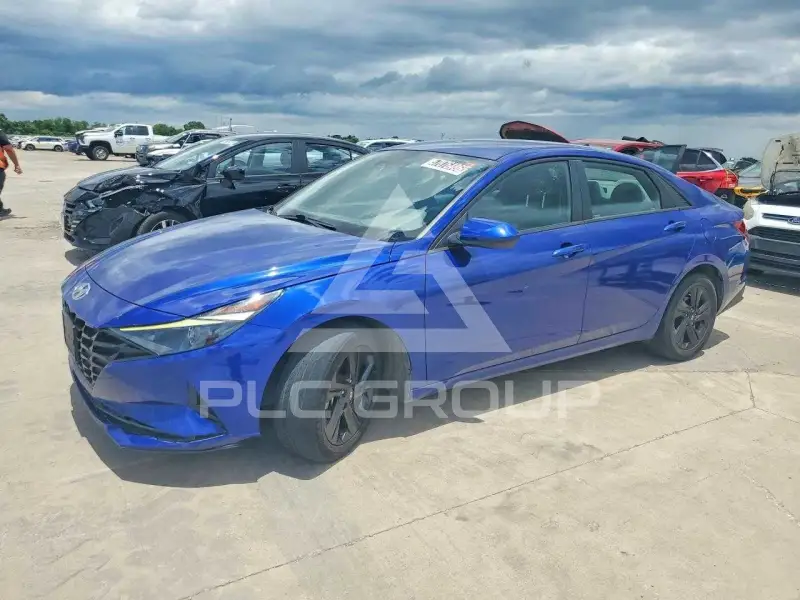 2023 Hyundai Elantra фото