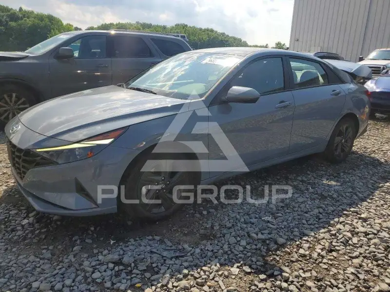 2023 Hyundai Elantra photo