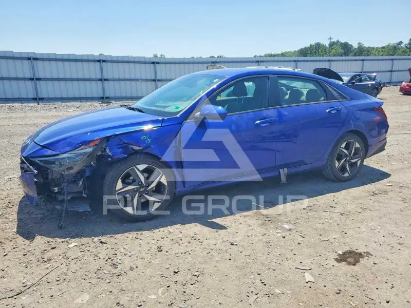 2023 Hyundai Elantra photo