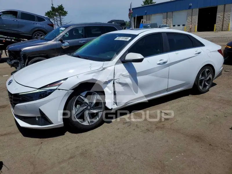 2023 Hyundai Elantra фото