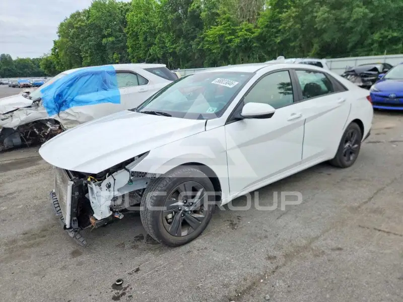 2023 Hyundai Elantra фото