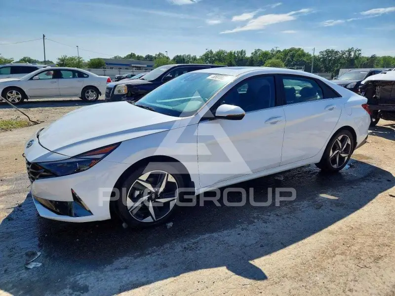 2023 Hyundai Elantra фото