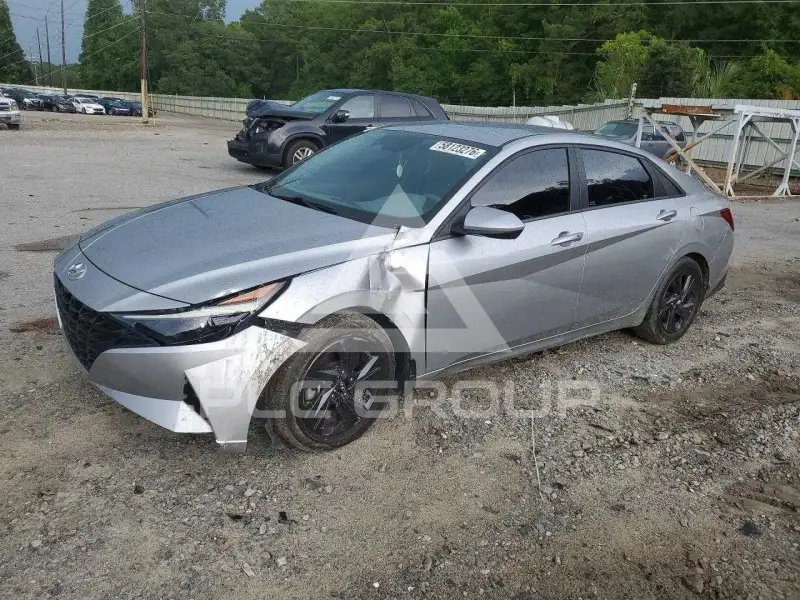 2023 Hyundai Elantra фото