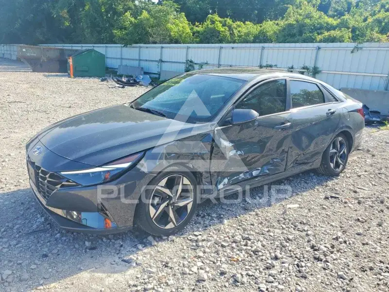 2023 Hyundai Elantra фото