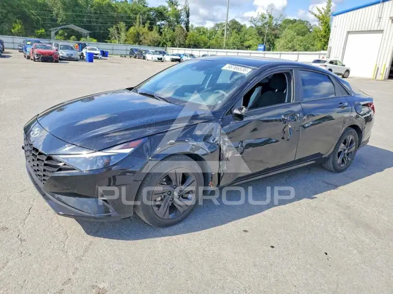 2023 Hyundai Elantra photo