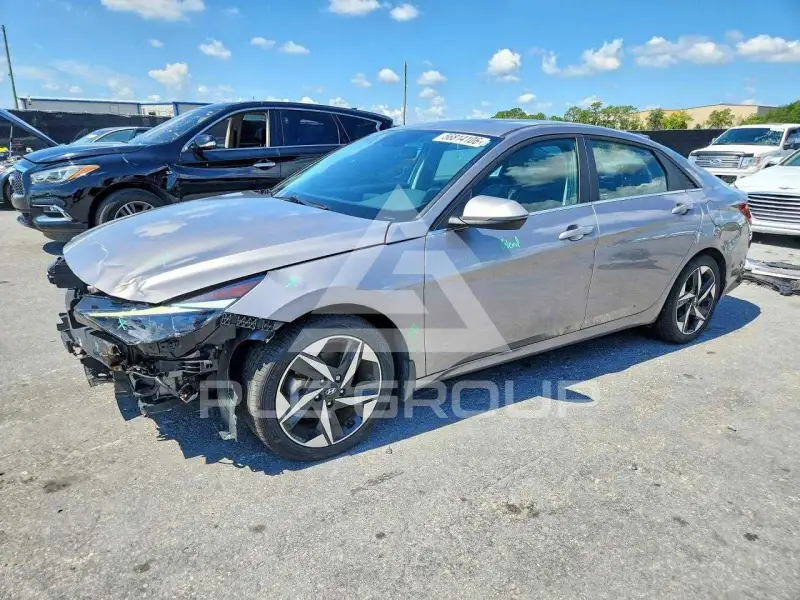 2023 Hyundai Elantra фото