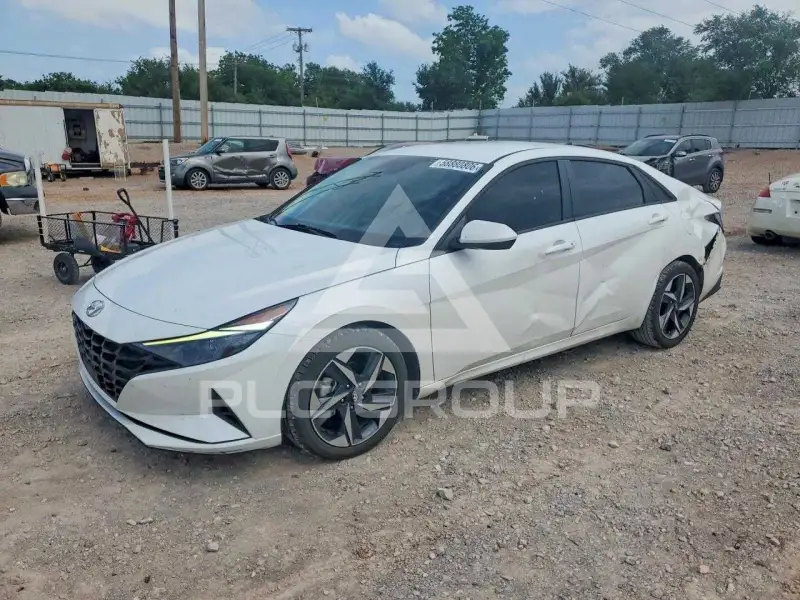 2023 Hyundai Elantra photo