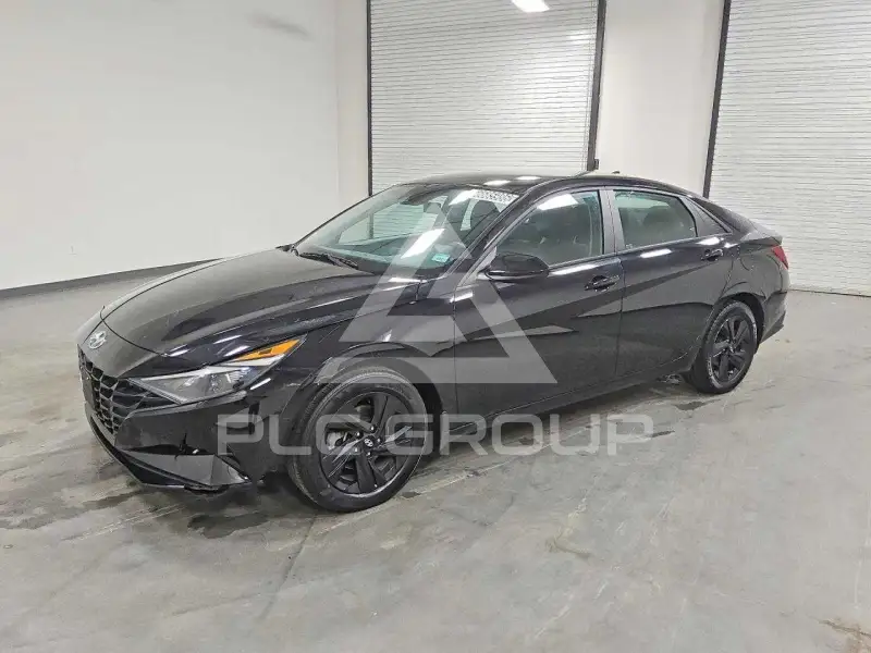 2023 Hyundai Elantra photo