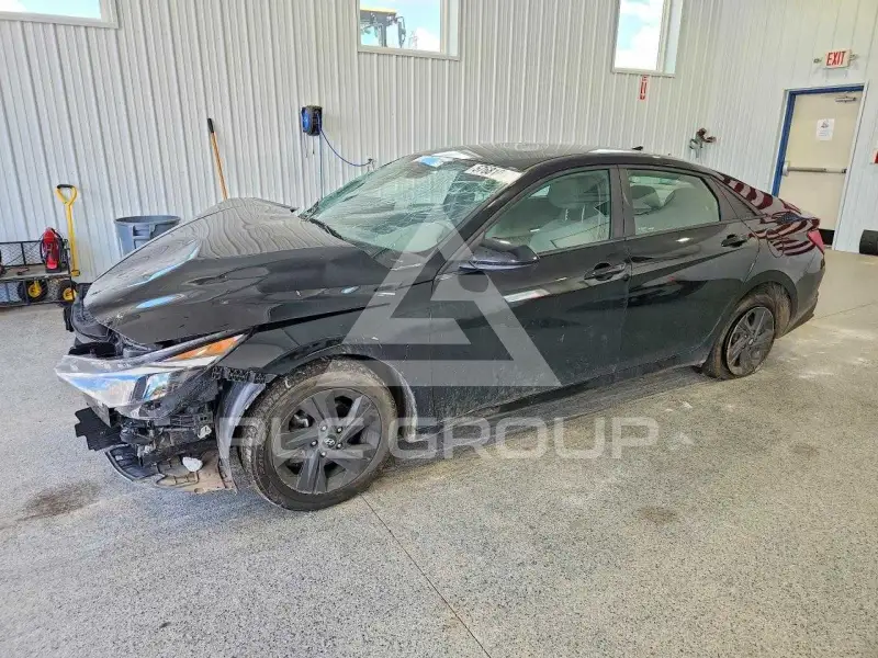2023 Hyundai Elantra фото