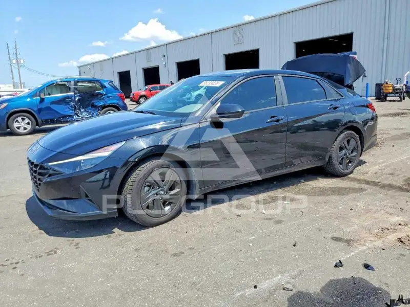 2023 Hyundai Elantra фото