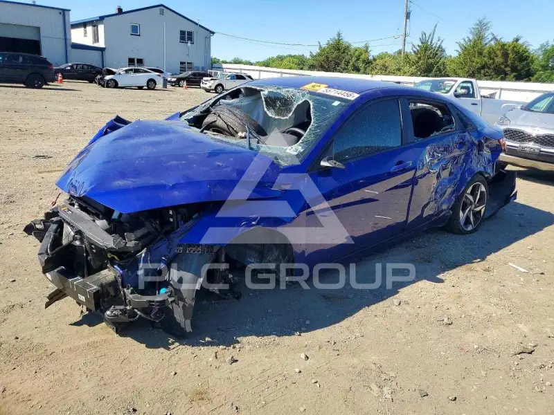 2023 Hyundai Elantra фото