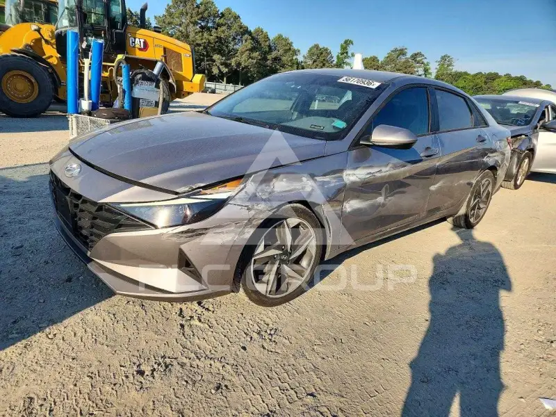 2023 Hyundai Elantra фото