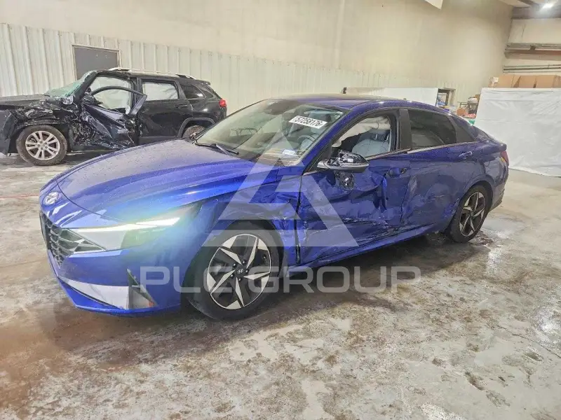 2023 Hyundai Elantra фото