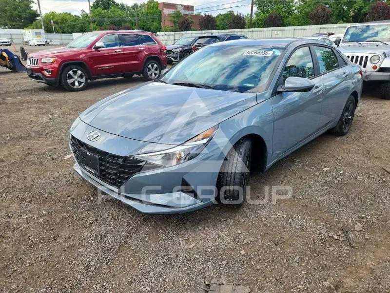 2023 Hyundai Elantra фото