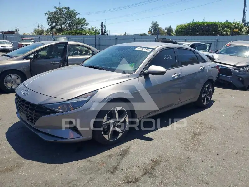 2023 Hyundai Elantra photo
