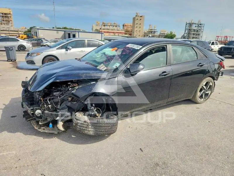 2023 Hyundai Elantra фото