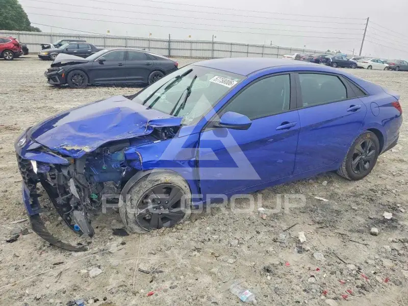 2023 Hyundai Elantra фото