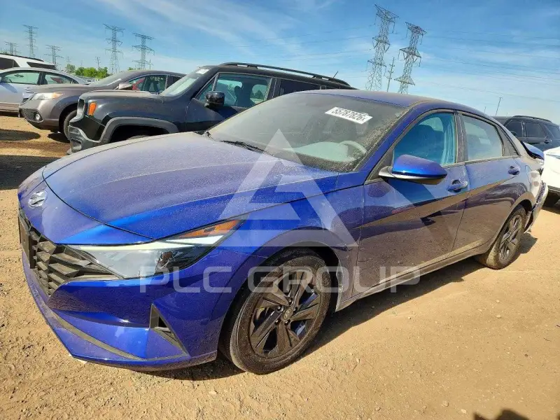 2023 Hyundai Elantra фото