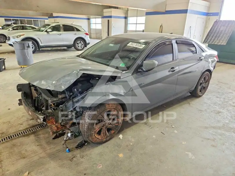 2023 Hyundai Elantra фото