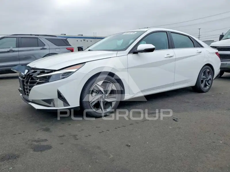 2023 Hyundai Elantra фото