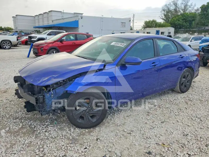 2023 Hyundai Elantra фото