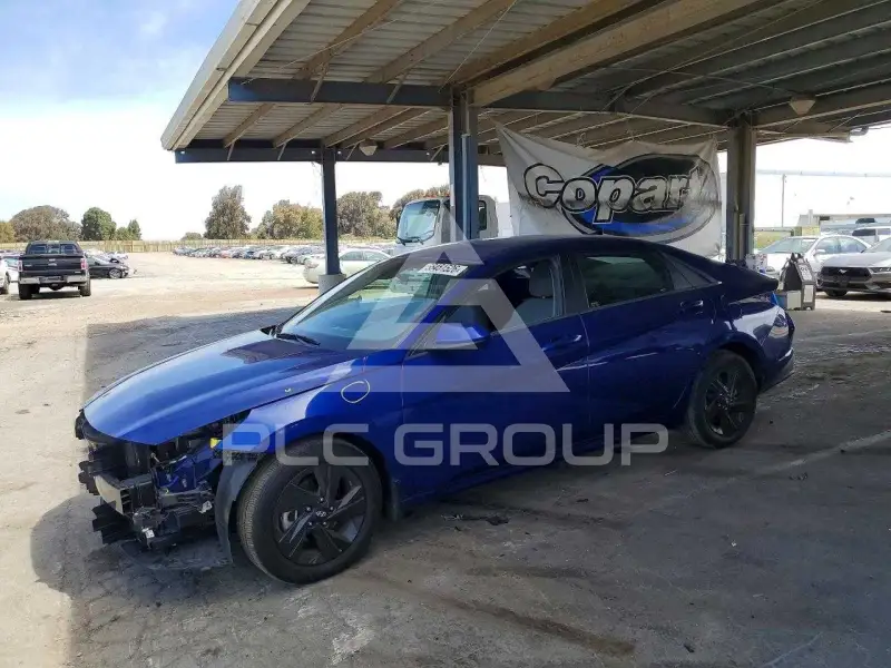 2023 Hyundai Elantra photo