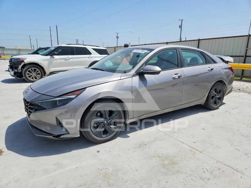 2023 Hyundai Elantra фото