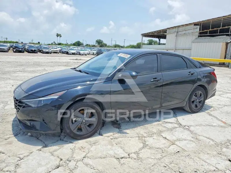 2023 Hyundai Elantra фото