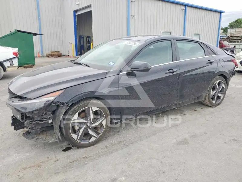 2023 Hyundai Elantra photo